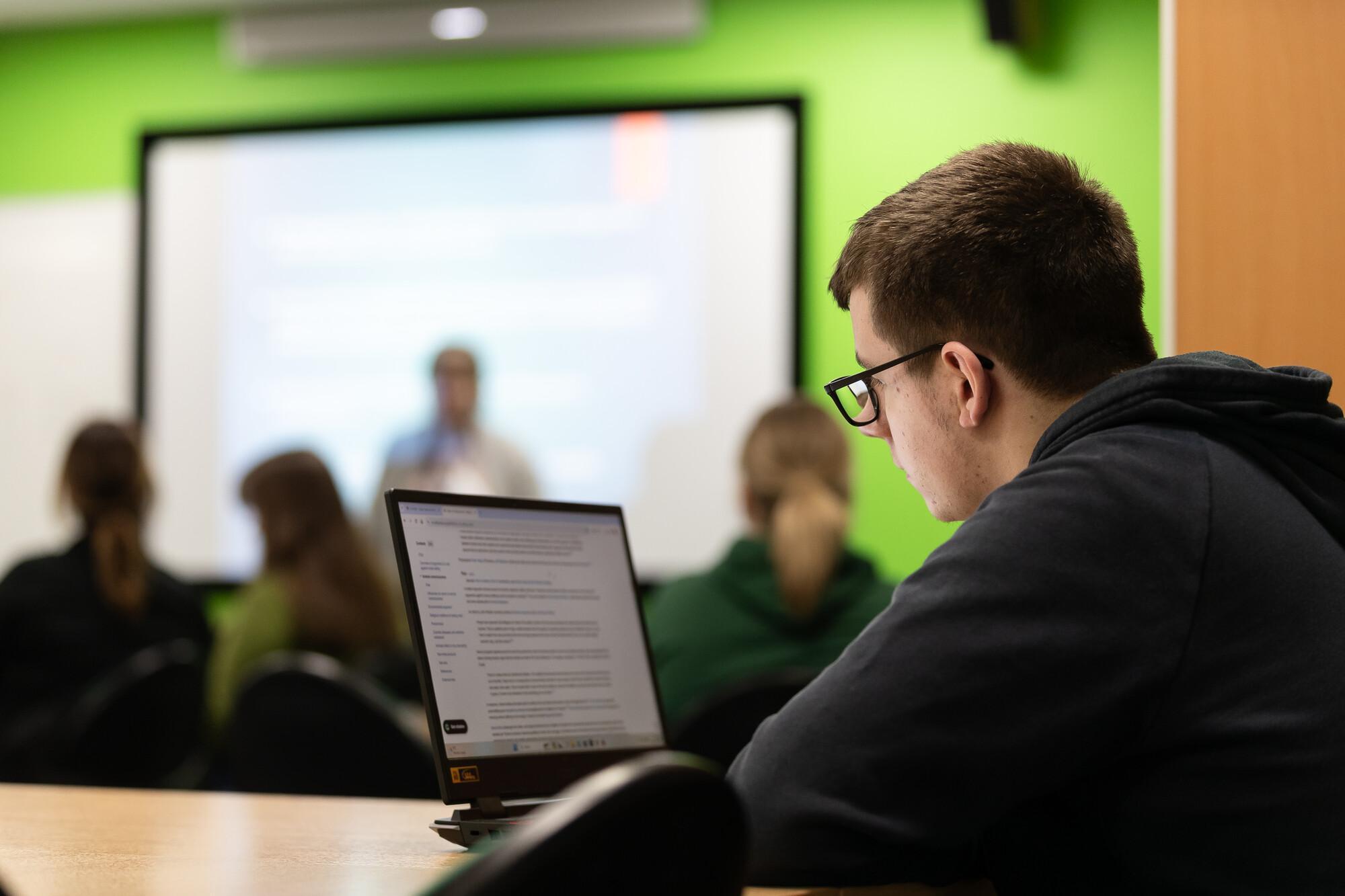 Course image for Criminology with Policing (including a Foundation Year) BSc (Hons)