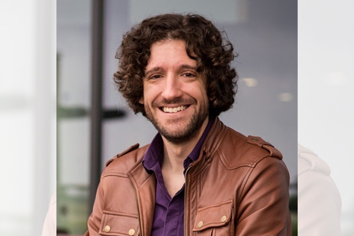 Guest Greg Jenner.