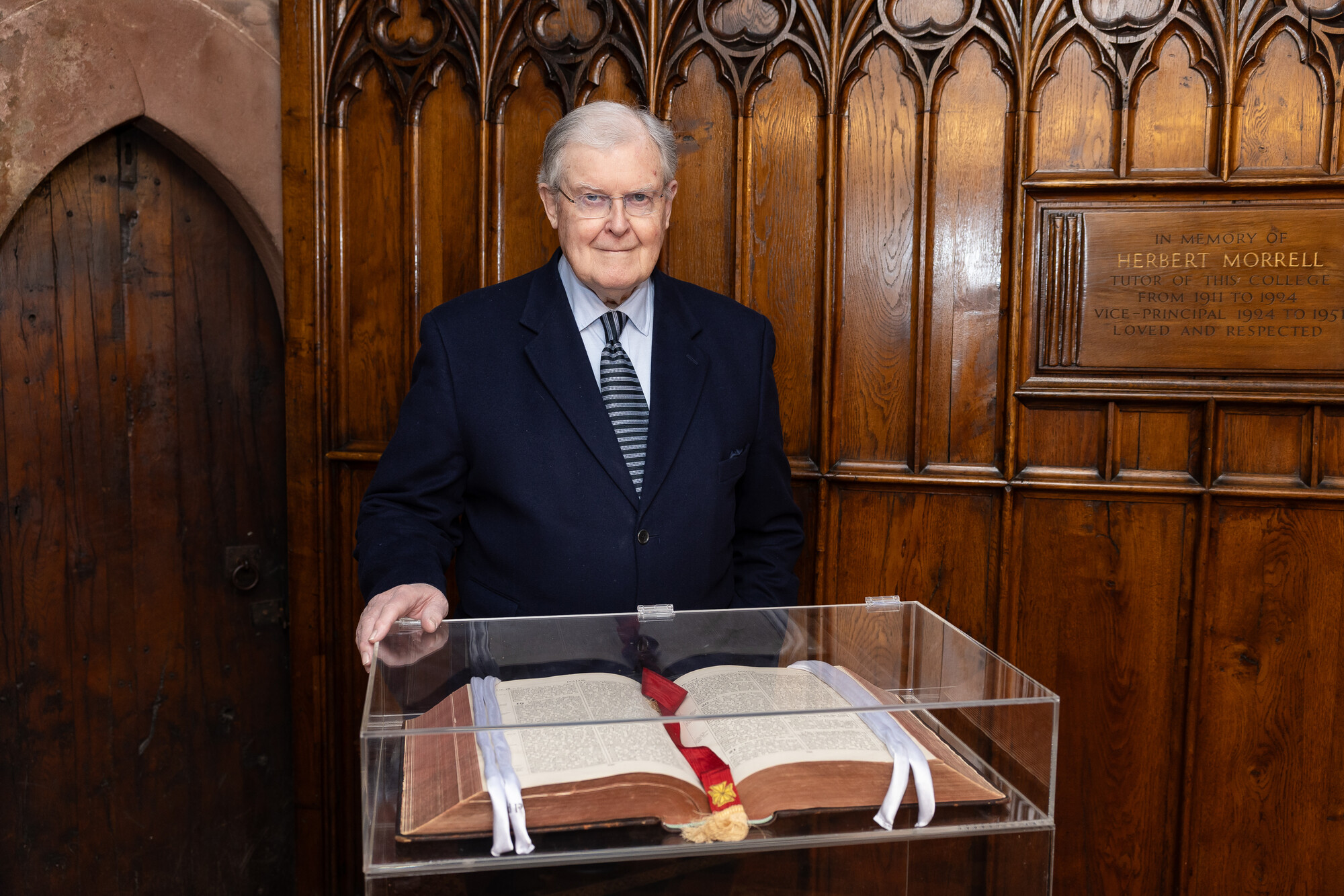 Prof Gordon Bell with the College Bible