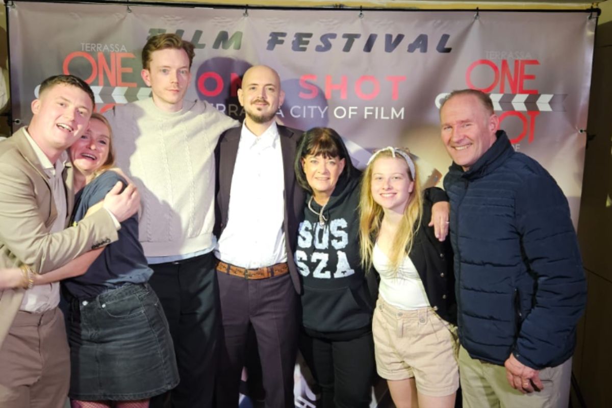 Sutures cast and crew celebrating first prize at the One Shot Terrassa City of Film.